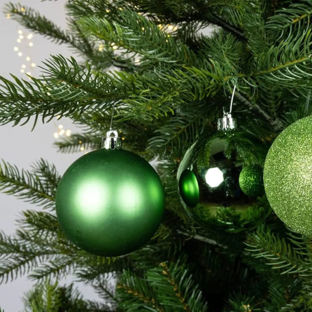 Palline in vetro decorate color Verde Allegro Lucido - Confezione 8 da 7 cm