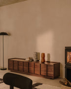 Mobile TV Onix di impiallacciatura in noce con finitura scura 200 x 45 cm FSC Mix Credit