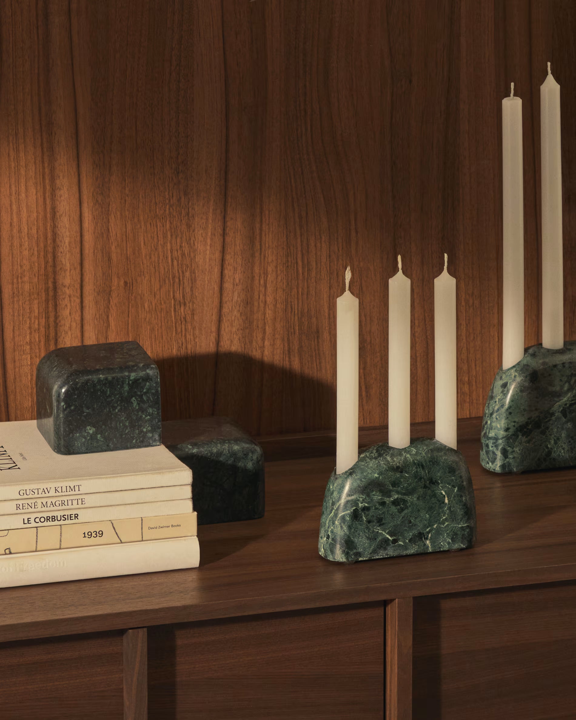 Candelabro medio Signe in marmo verde 10 cm