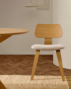 Sedia Gena in impiallacciatura di rovere e chenille beige