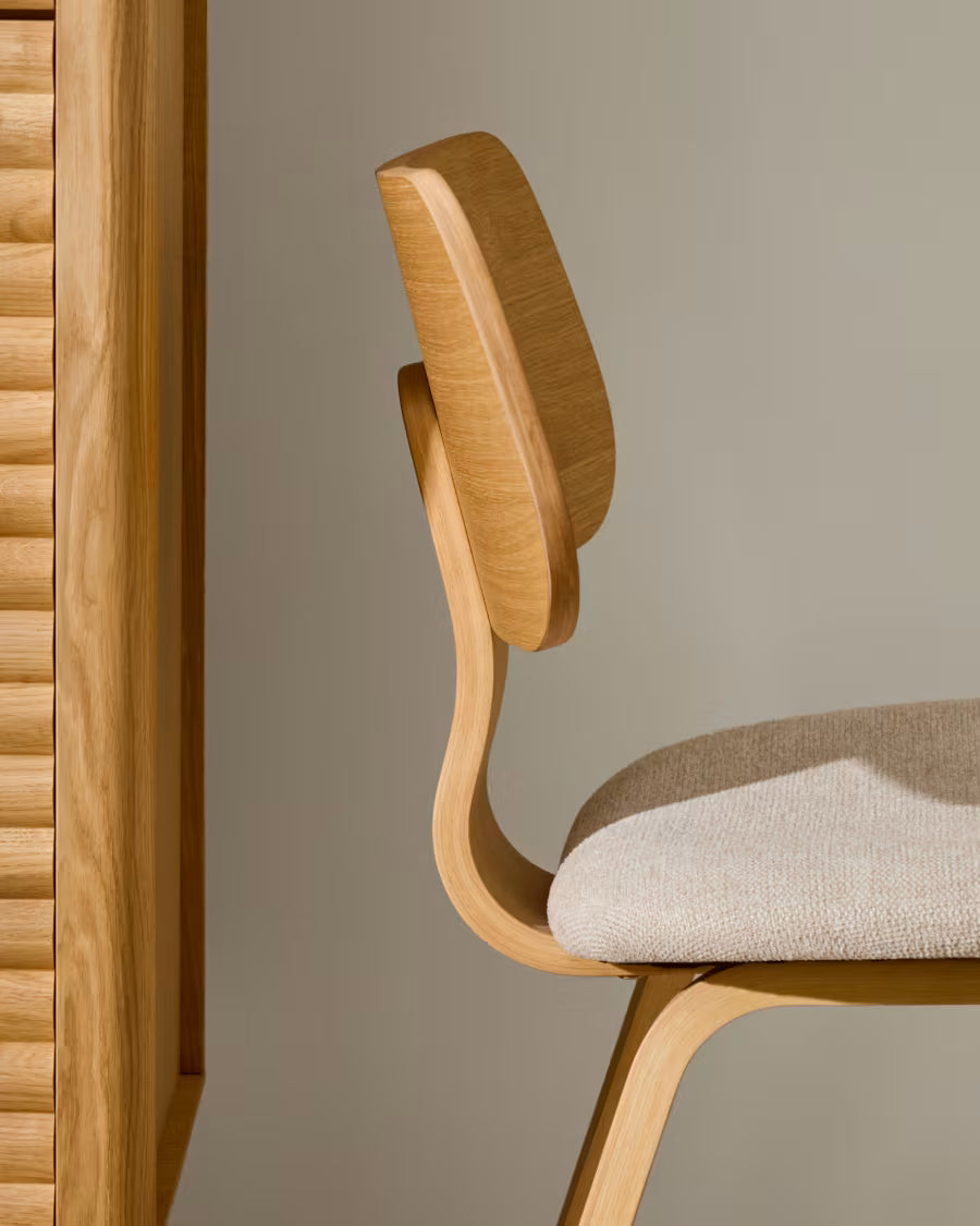 Sedia Gena in impiallacciatura di rovere e chenille beige