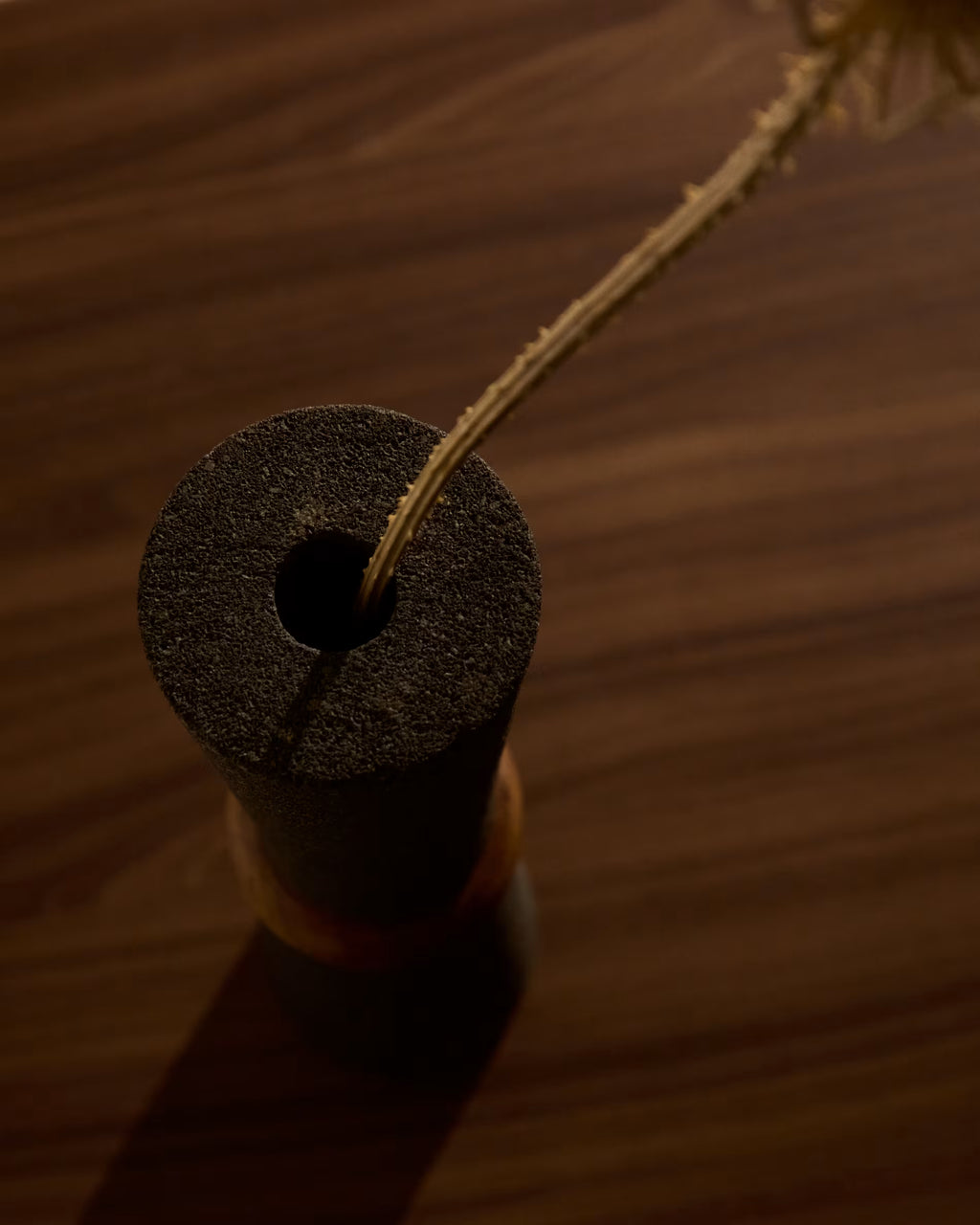 Vaso Naro in pietra nera e legno di teak 30 cm