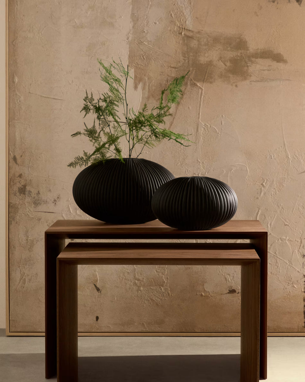 Vaso in vetro grigio scuro Nivra 19 cm