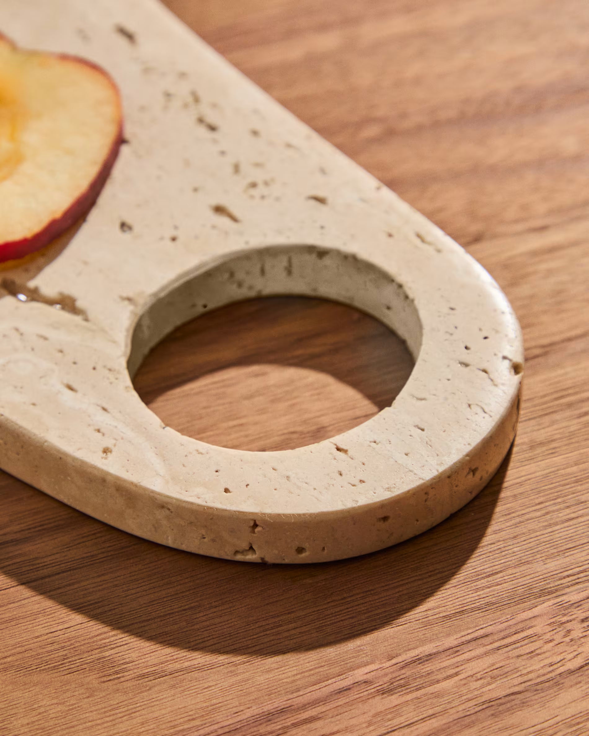 Tagliere da portata Zera in marmo beige