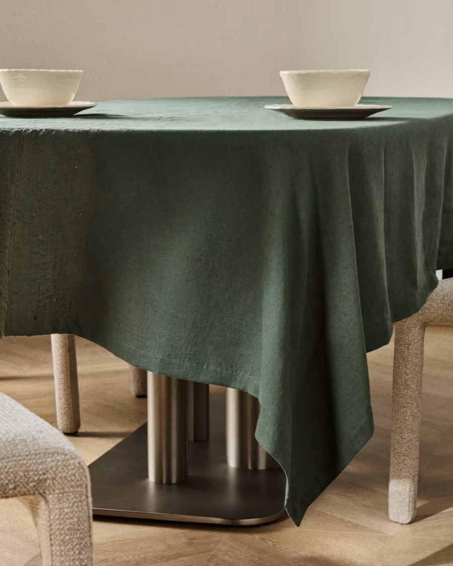 Tovaglia Flia in lino e cotone verde con ricamo in lurex dorato 150 x 250 cm