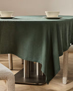 Tovaglia Flia in lino e cotone verde con ricamo in lurex dorato 150 x 250 cm