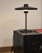 Lampada da tavolo Nuvira in metallo satinato nero