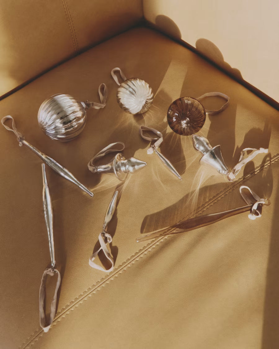 Set Oranel di 4 ornamenti da appendere in vetro riciclato marrone