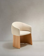 Sedia Bosca in ciniglia beige e impiallacciatura in rovere FSC 100%