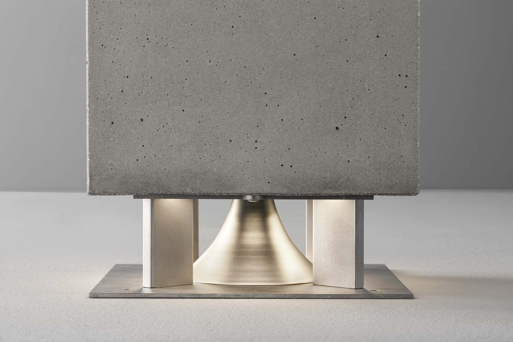 Lampada da terra outdoor con speaker CEMENTO Art. 701