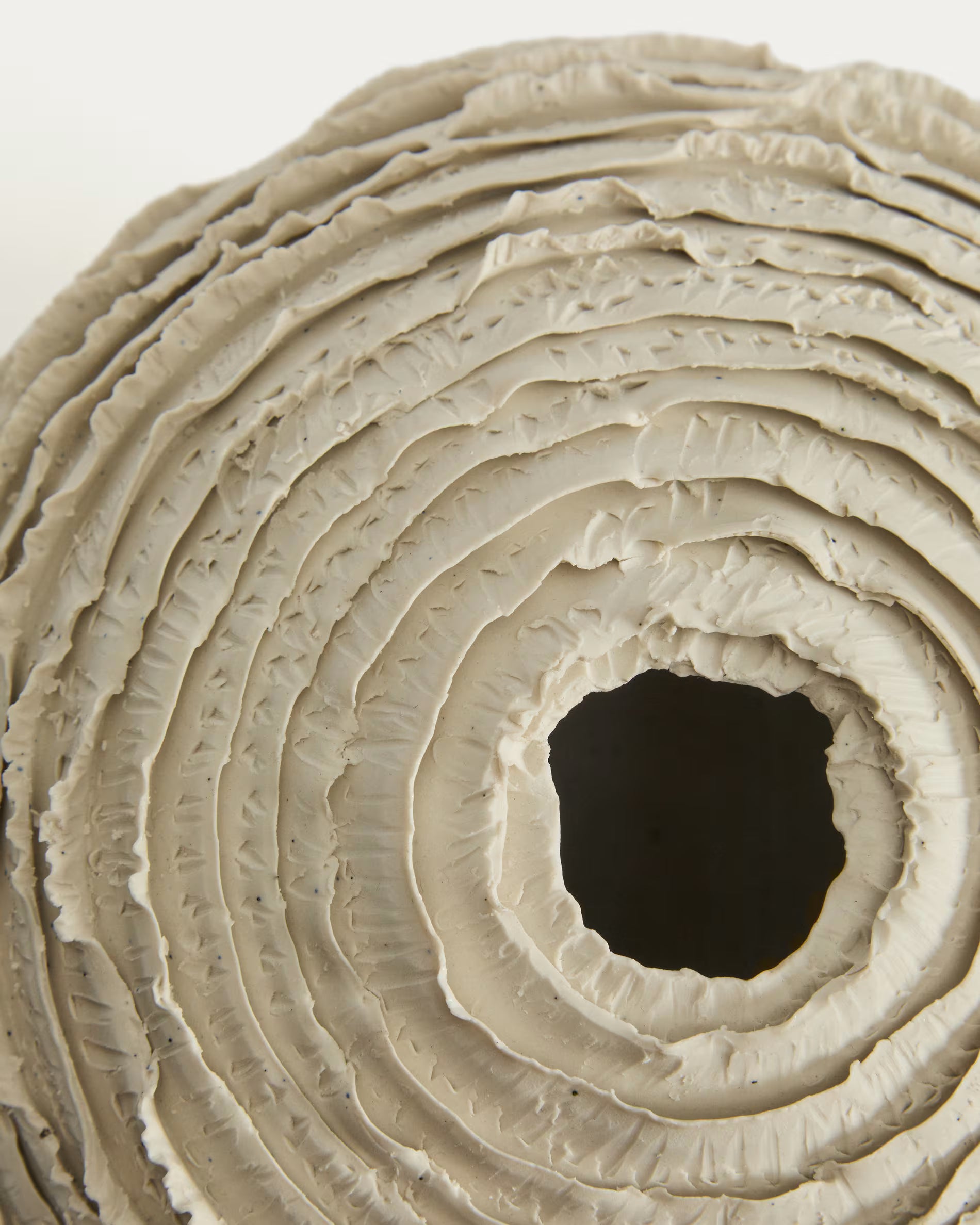 Vaso Evania in ceramica beige 21 cm