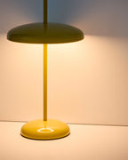 Lampada da tavolo portatile Porte in alluminio giallo