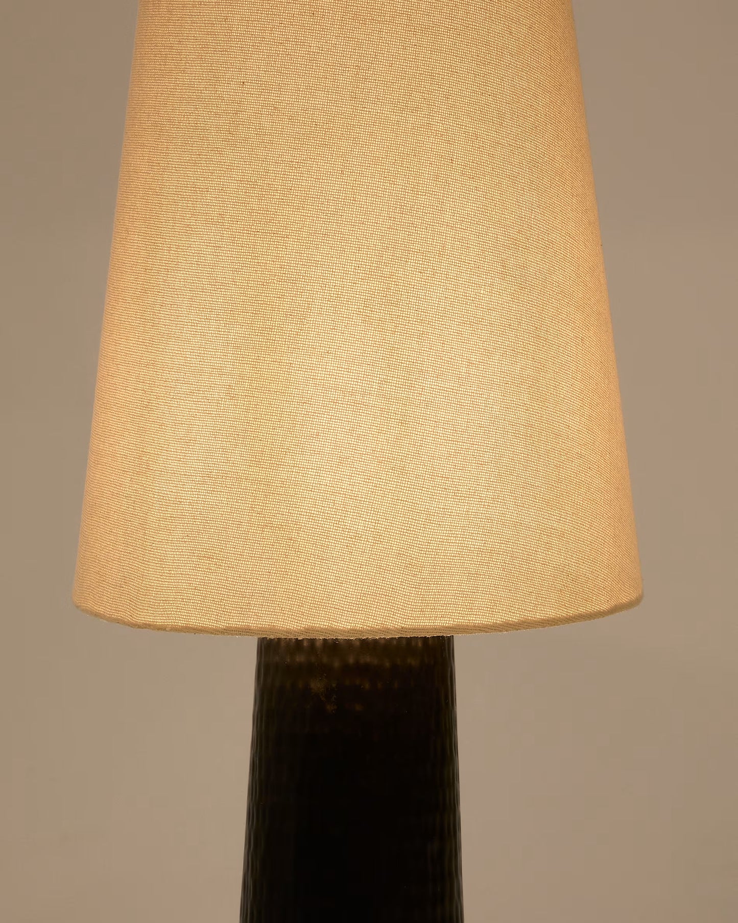 Lampada da terra Senni