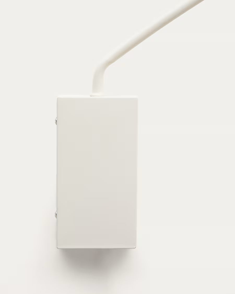 Applique Kally in metallo con finitura verniciata beige