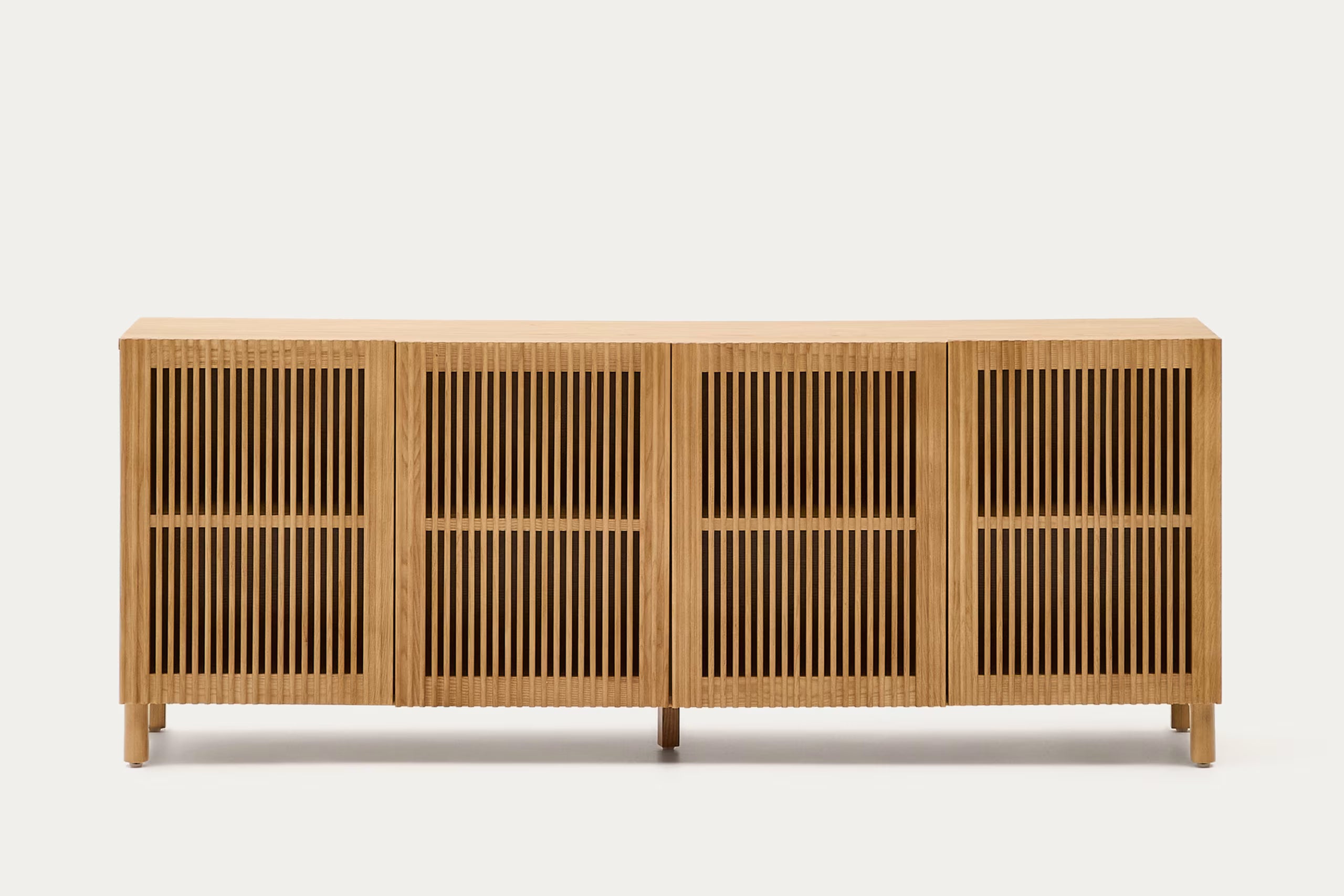 Credenza Beyla 4 ante in legno massiccio e impiallacciatura di rovere 180 x 71,5 cm FSC 100%