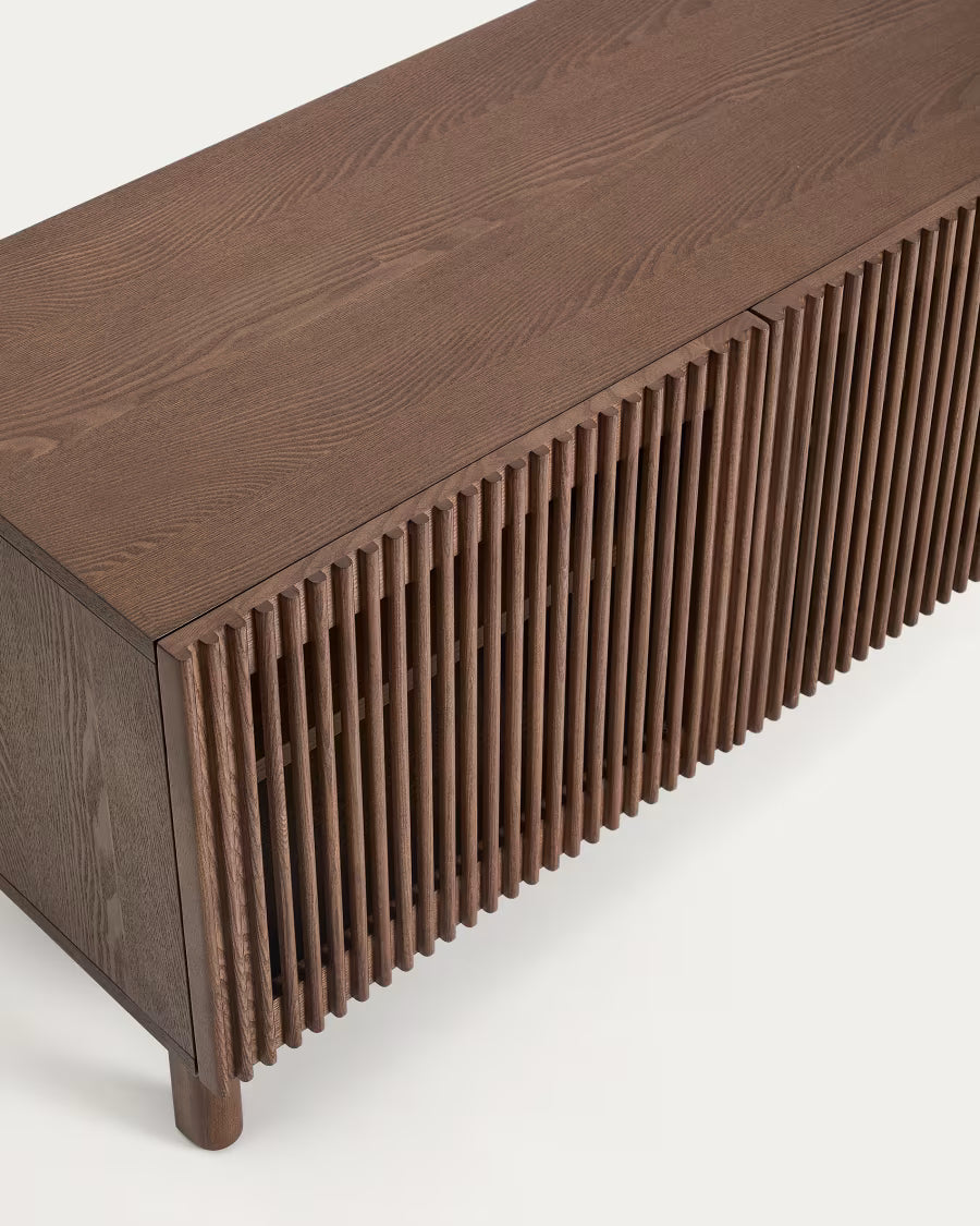 Scarpiera Beyla a 2 ante in impiallacciato e legno massiccio di frassino con finitura tono noce 98,5 cm