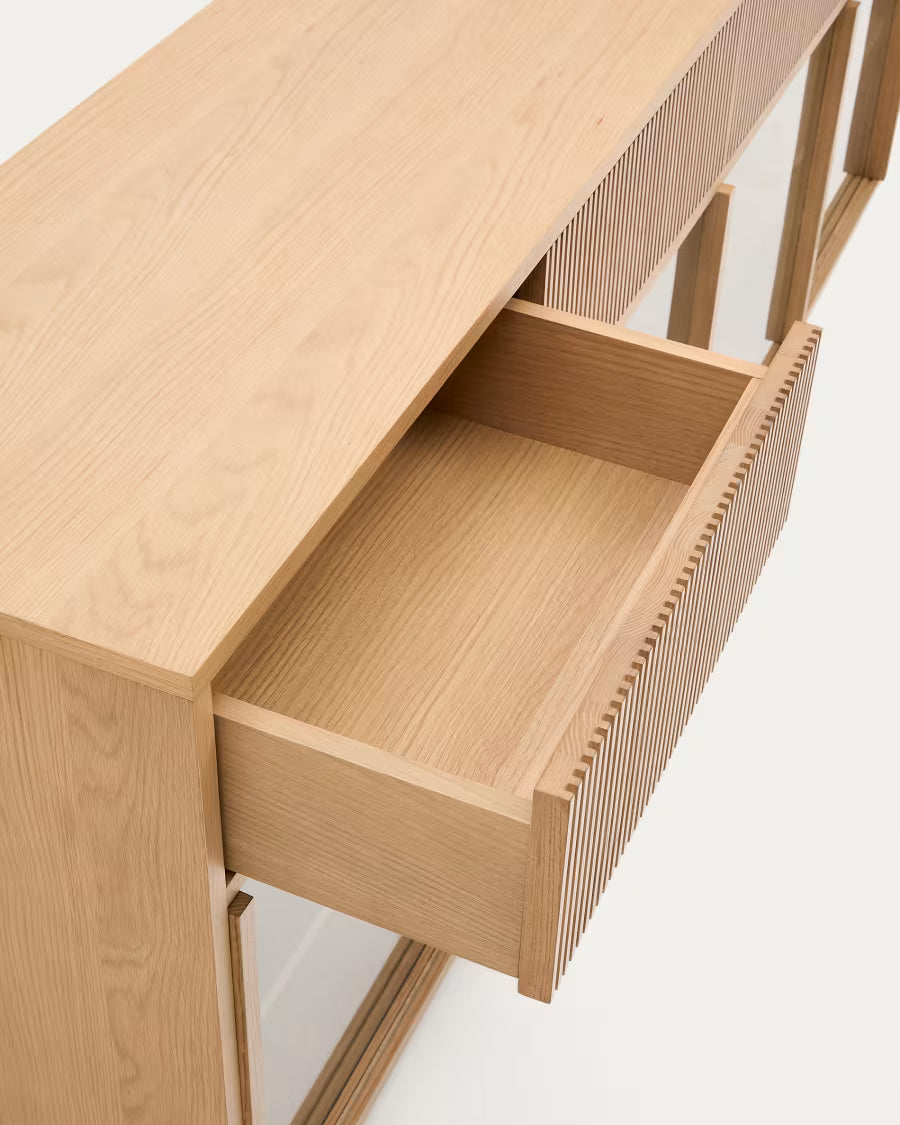 Credenza Helvine 4 ante e 4 cassetti impiallacciatura in rovere e vetro temperato 200x80cm FSC 100%