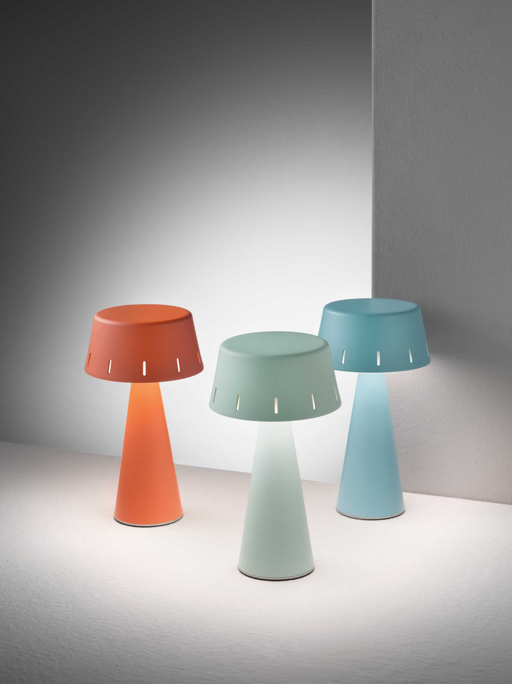 Lampada da tavolo  a batteria MAKÀ Art. 7715