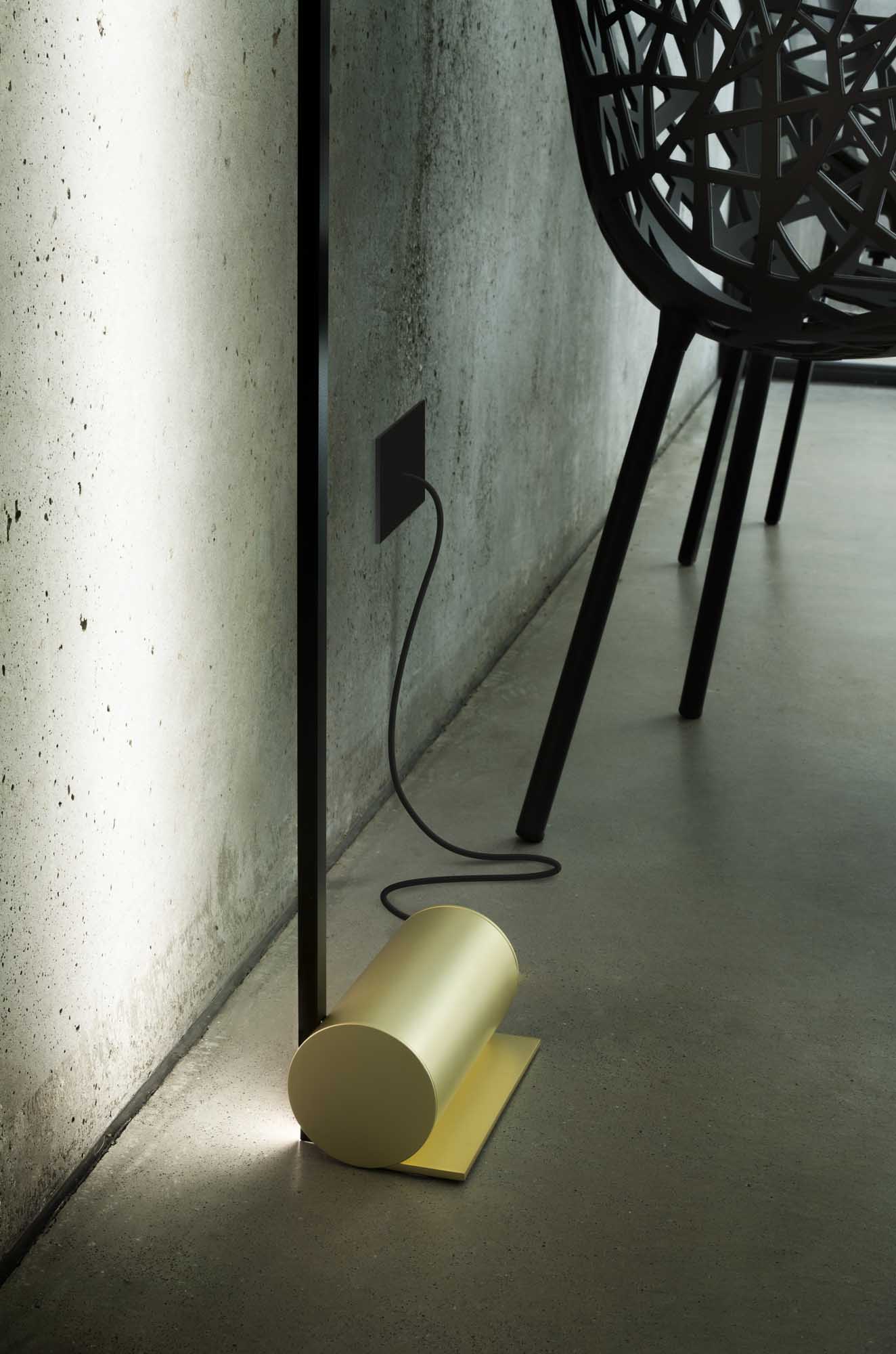Lampada da terra SLIGHT PT Art. 7551