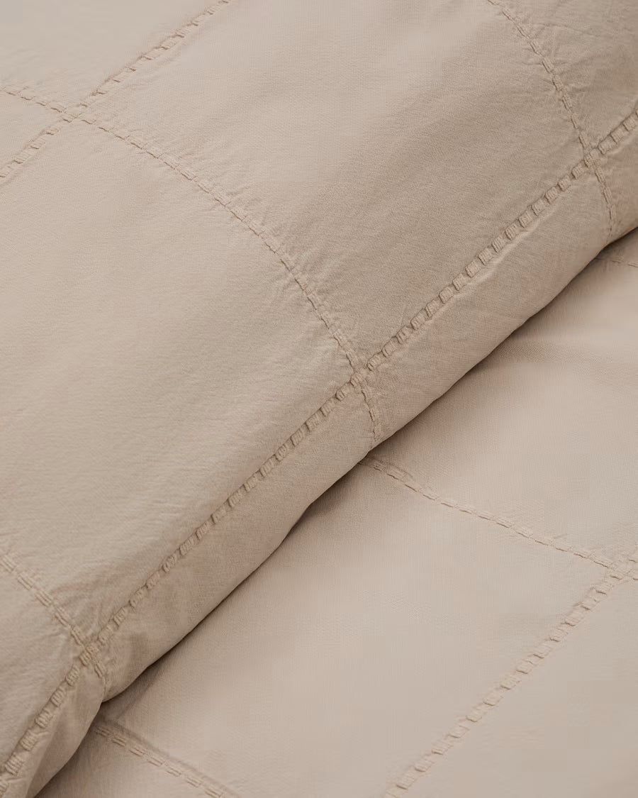 Copriletto Isor in ciniglia 100% cotone ecrù a quadri per letto 90/135 cm