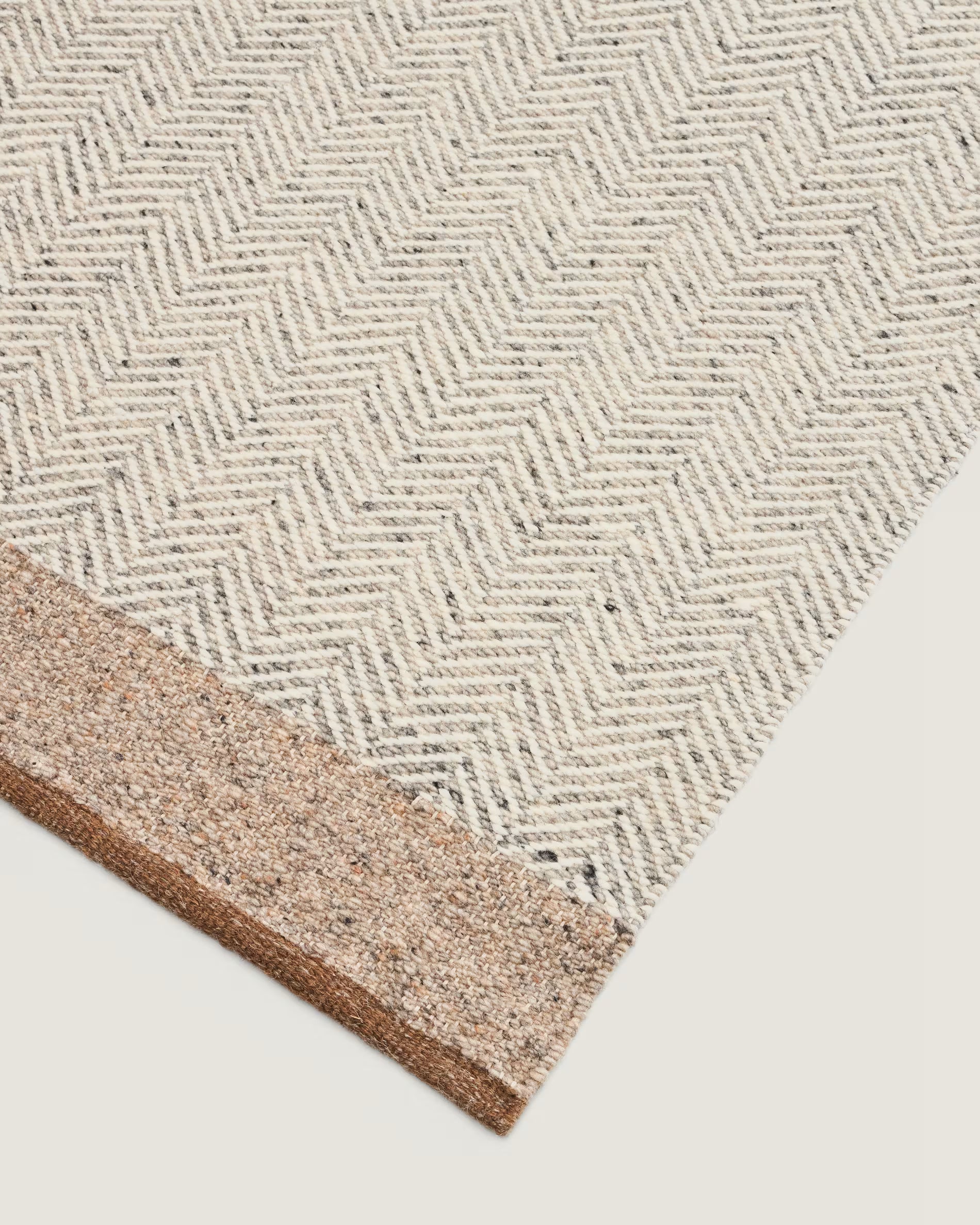 Passatoia Nifelia in lana jacquard beige 200 x 80 cm