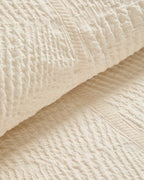 Trapunta Raylo 100% cotone con struttura a righe per letto da 150/160 cm