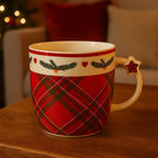 Tazza natalizia in ceramica, colore rosso, da 350 mL, 9 x 6.4 x h 9.1