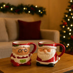 Tazza  in ceramica con manico e decorazione natalizia