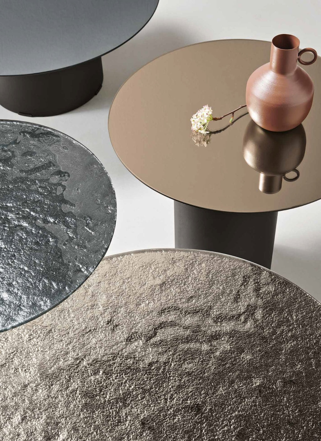 Tavolino DIXON - Top in vetro martellato