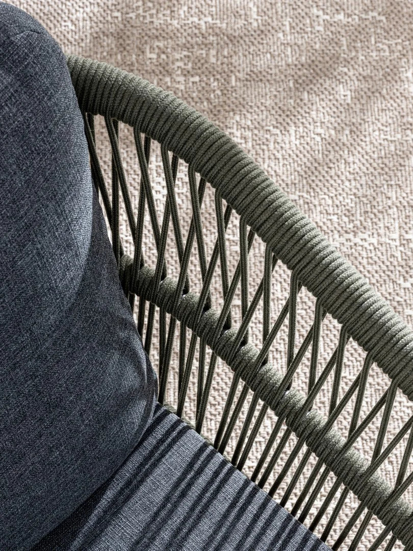 Set di 4 poltroncine GALDANA in alluminio antracite con intreccio in corda verde, con braccioli