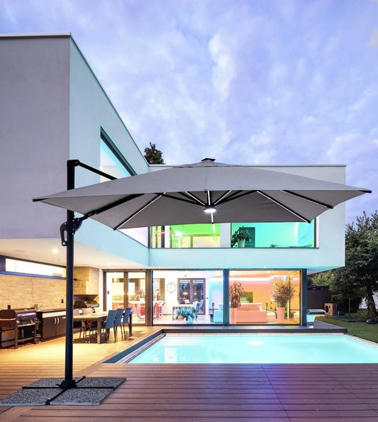 Ombrellone a braccio INES con luci LED in alluminio antracite e telo grigio chiaro 2×3