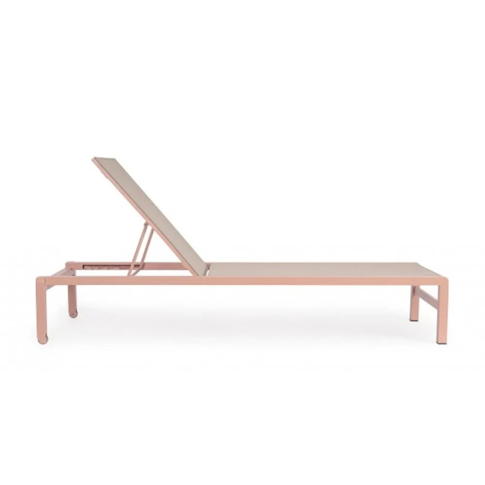 Set di 4 lettini reclinabili KONNOR in alluminio rosa e textilene tortora, con ruote