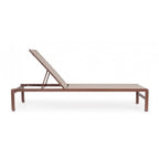 Set di 4 lettini reclinabili KONNOR in alluminio ruggine e textilene tortora, con ruote