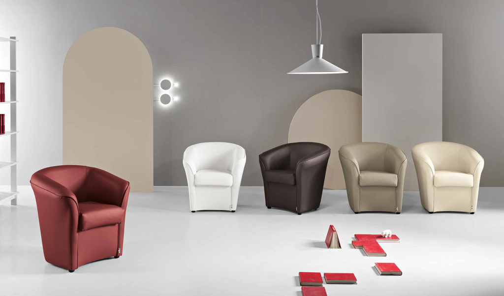 Poltrona in ecopelle Valentina