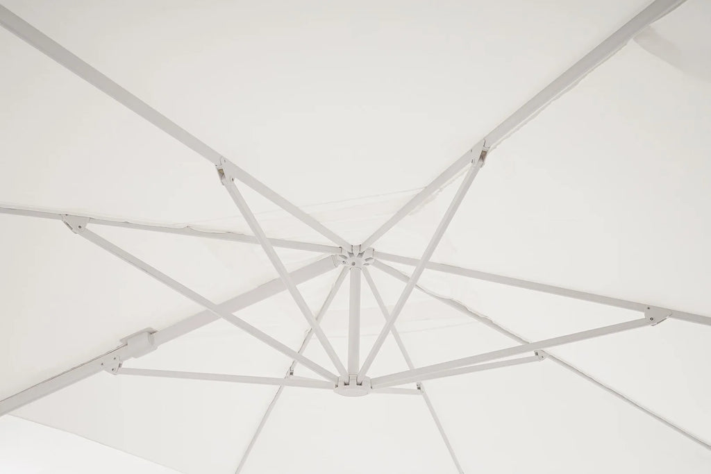 Ombrellone a sospensione VEGA con palo in alluminio e telo bianco 3×3